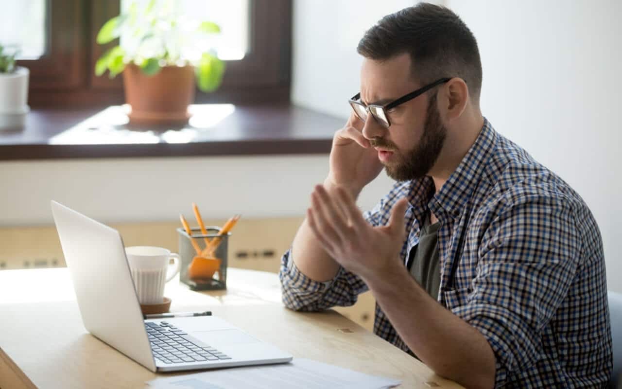 How to Fix a Flickering Laptop Screen
