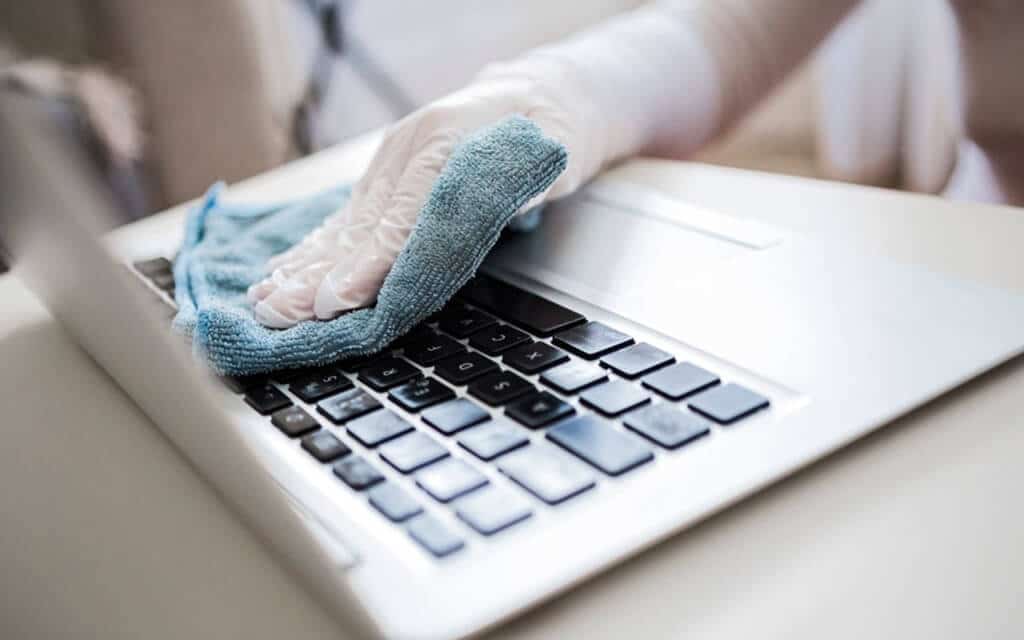 How To Clean Up Your Laptop Without Breaking Your Back?