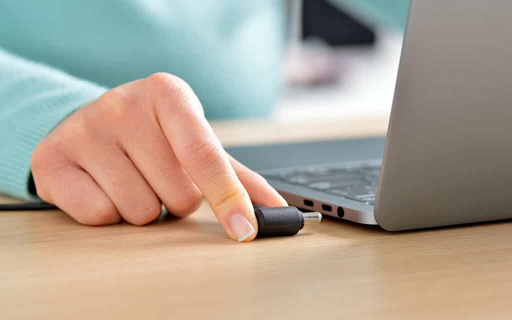 Can I Run My Laptop Without Battery?