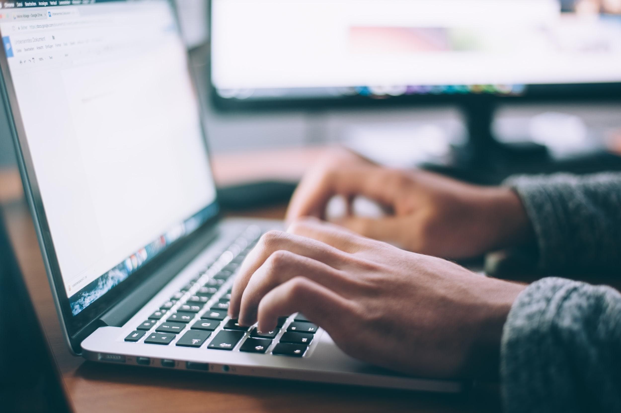 Modern Apps to Help Students Tackle Writing Easily