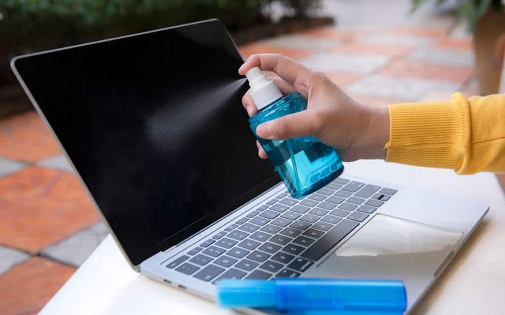 Computer Disinfectant How To Disinfect Your Laptop? | Technize